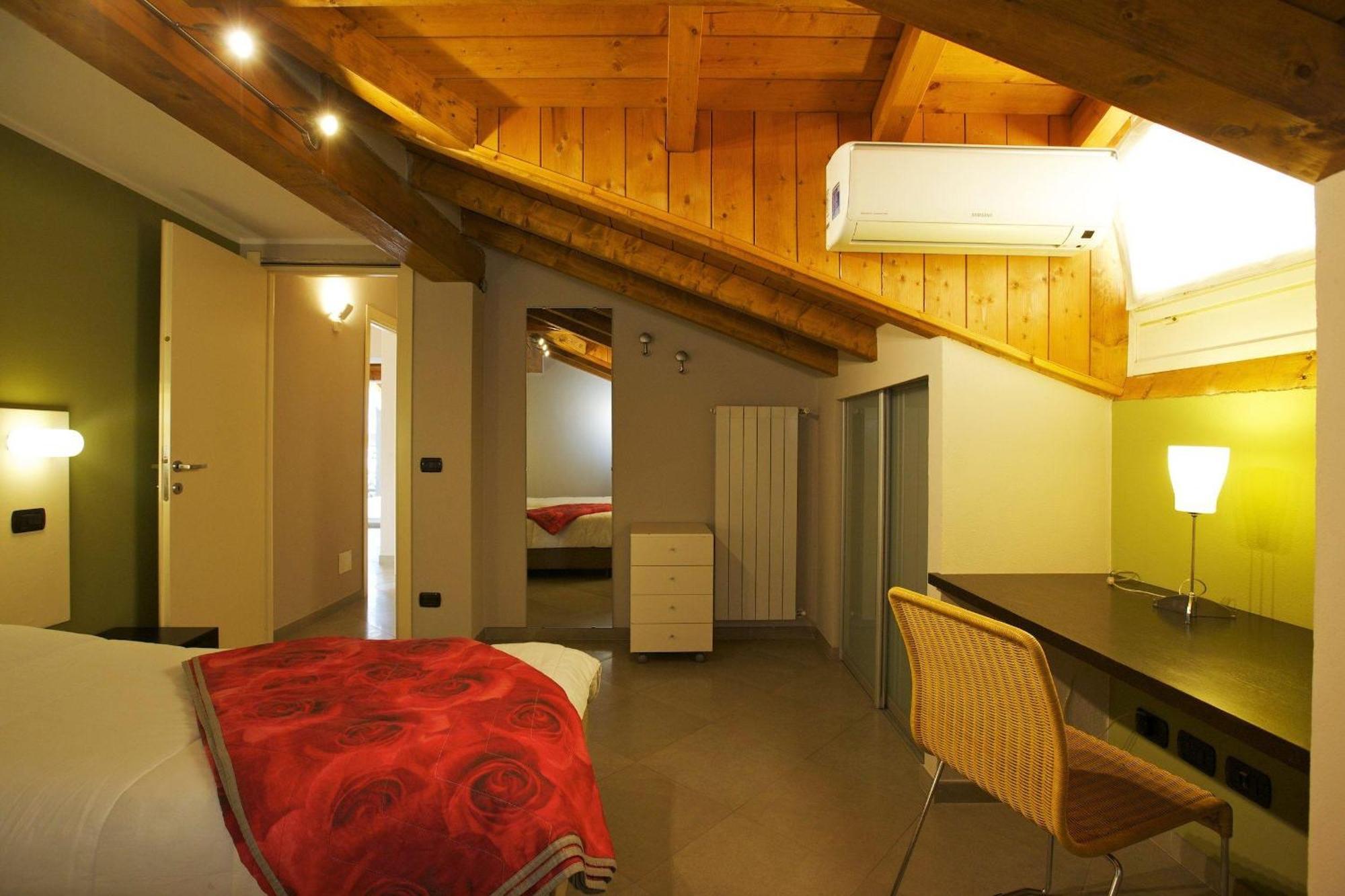 Appartamenti Lungolago ヴェルバーニア 部屋 写真